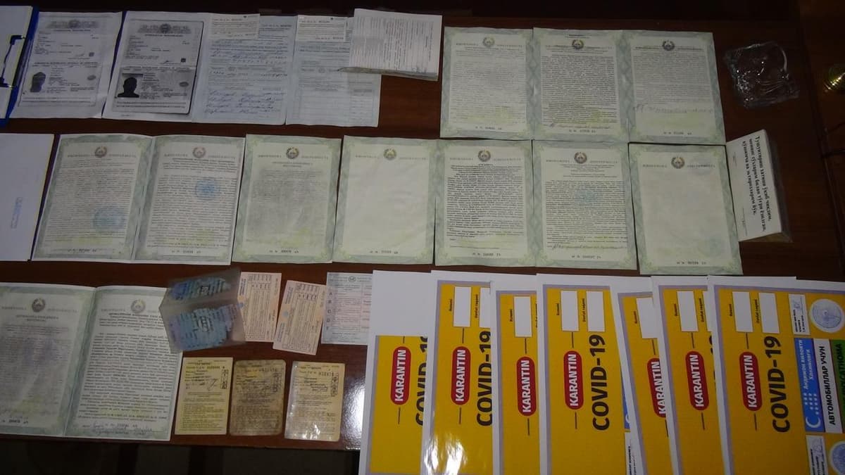 Maxsus stikerlarni qalbakilashtirgan shaxslarga jinoiy ish qo‘zg‘atildi