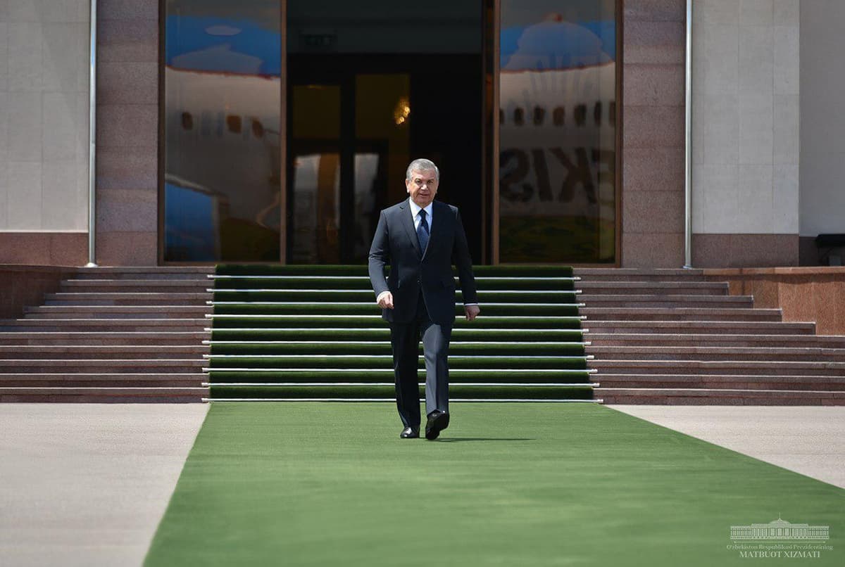 Shavkat Mirziyoyev departs for Moscow