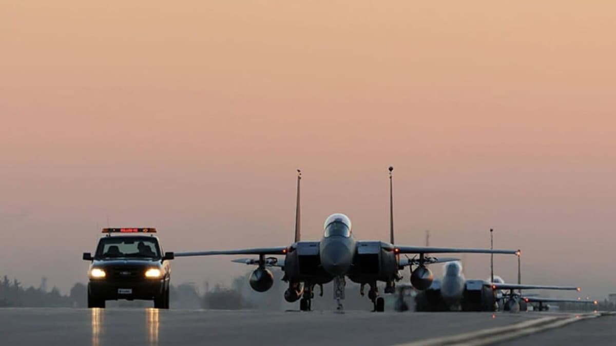 AQShning Afg‘onistondagi aviabazasi raketa hujumiga uchradi