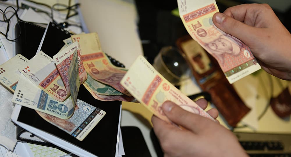 Tojikiston milliy valutasi bir kunda deyarli 10 foiz qadrsizlandi. Sabablar va oqibatlar