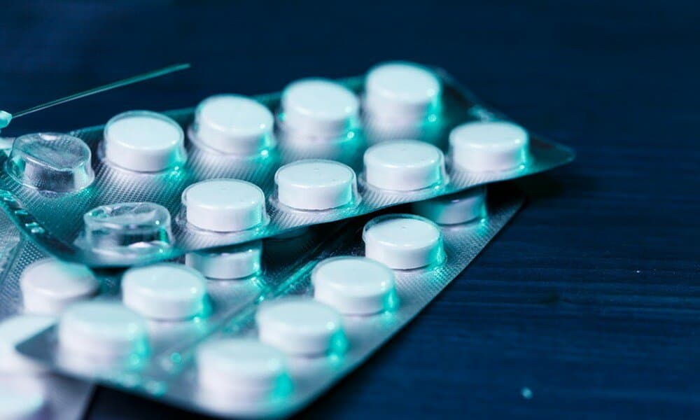 Buyuk Britaniyada koronavirusdan davolashda aspirin sinab ko‘rilmoqda