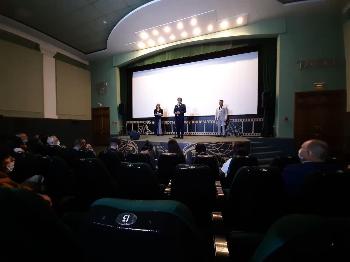 Дни татарского кино в Казани начались с премьеры фильма «Сумбуль»