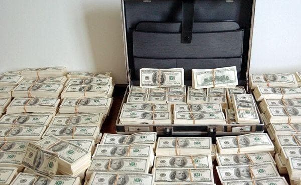 Shimoliy Amerika dollardagi millionerlar soni o‘sishi bo‘yicha 2019 yilda yetakchi bo‘ldi