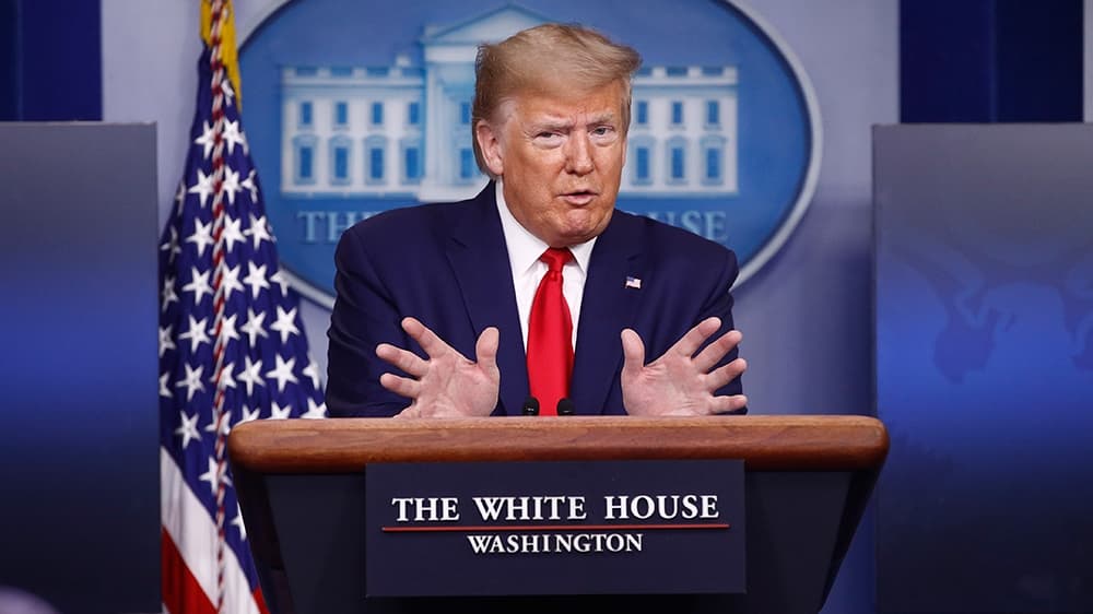 Трамп намерен запретить въезд в США по рабочим визам и выдачу грин-карт
