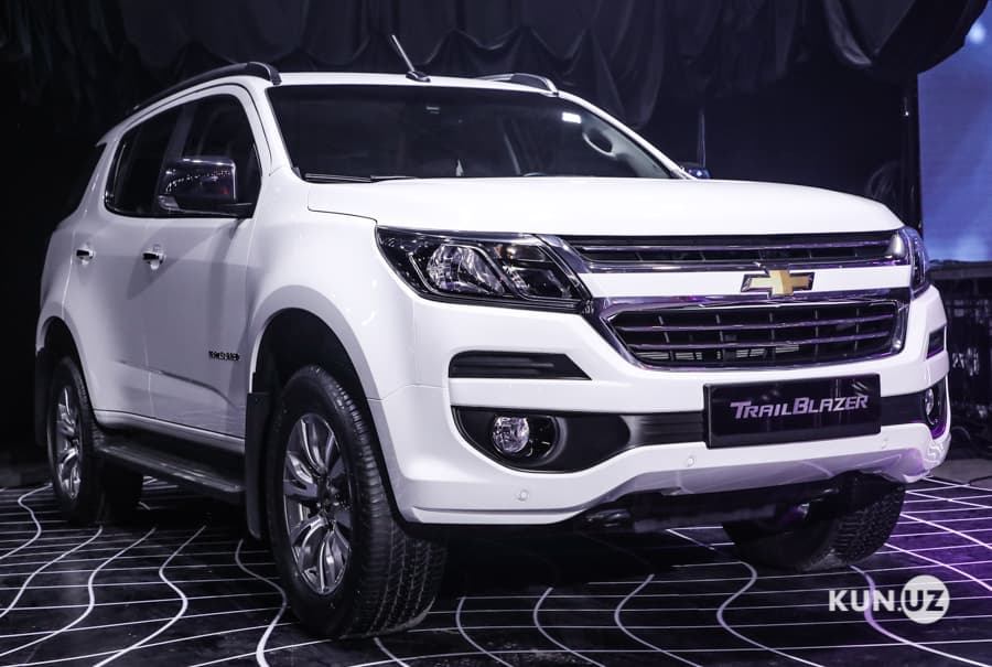 Does UzAuto Motors pay customs duty on imported cars? Deputies send a parliamentary inquiry to FinMin and Customs Committee