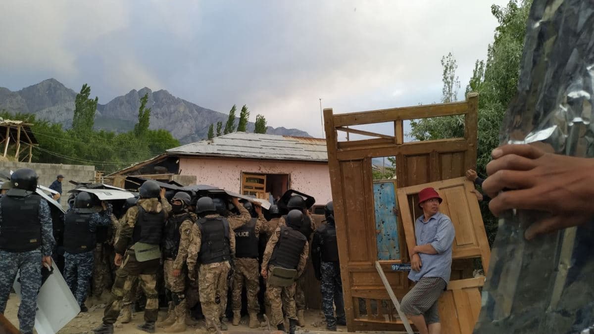 O‘zbekiston-Qirg‘iziston chegarasidagi mojaro oqibatida 25 kishi jarohat olgan