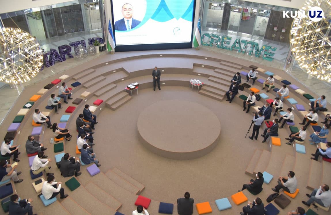Liderlikdan innovatsion loyihalargacha – Yoshlar akademiyasining navbatdagi uchrashuvi bo‘lib o‘tdi