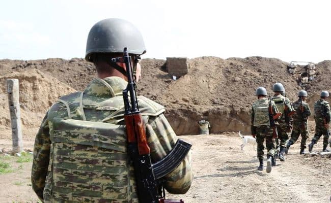 Озарбойжон қўшинлари Тоғли Қорабоғнинг стратегик муҳим шаҳрига бевосита яқинликда экани маълум қилинди  