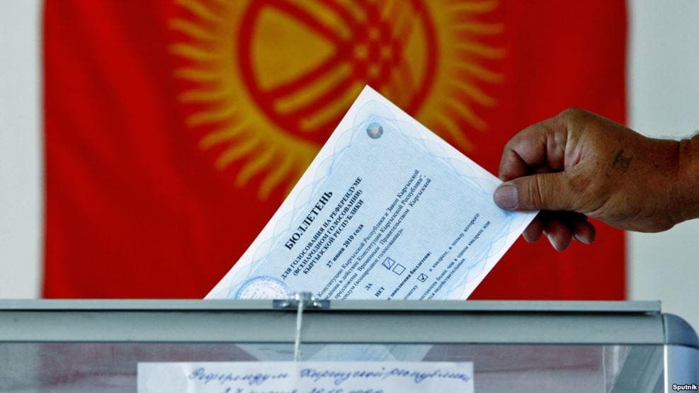 Qirg‘izistonda prezident yoki parlament boshqaruvini tanlash bo‘yicha referendum o‘tkazish taklif etildi
