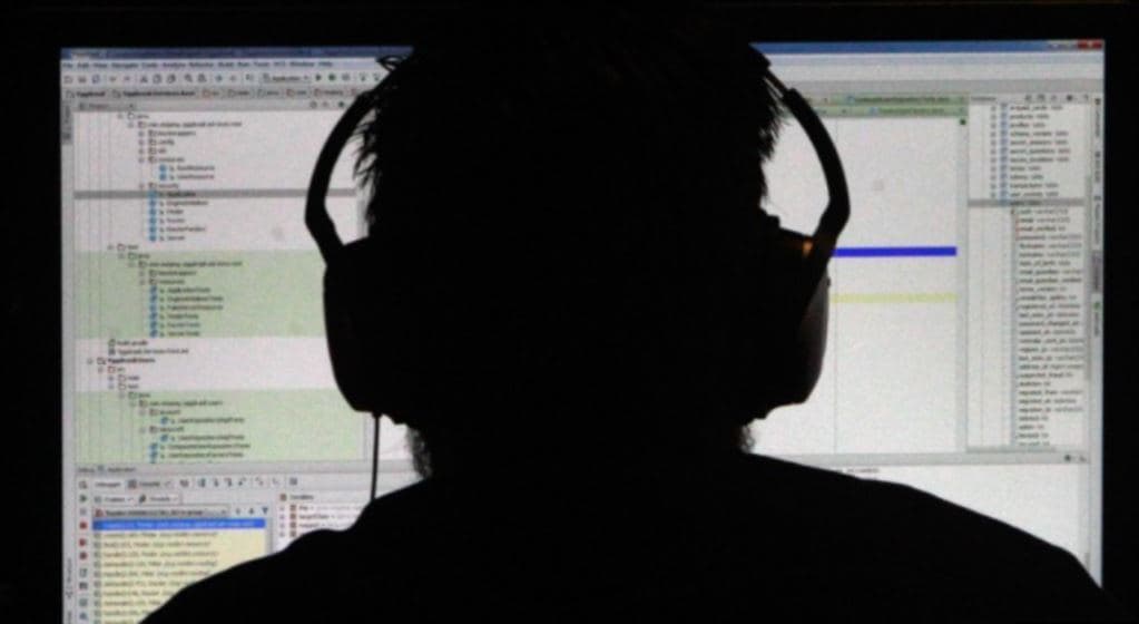 Law enforcement officers granted the right to listen to lawyers’ phone calls 