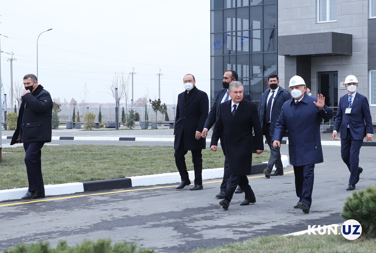 Prezident yangi zavodning imkoniyatlari bilan tanishdi