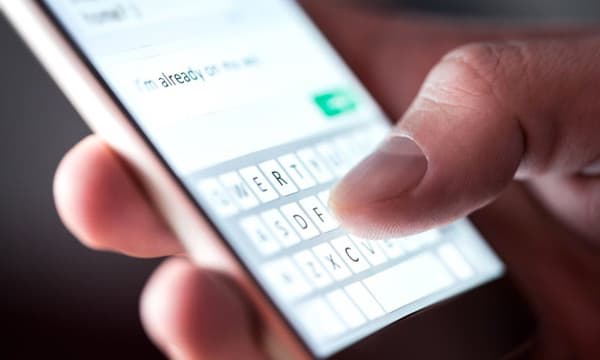 Uzkomnazorat warns citizens of scammers, who try to misappropriate funds by sending fake SMS during quarantine 