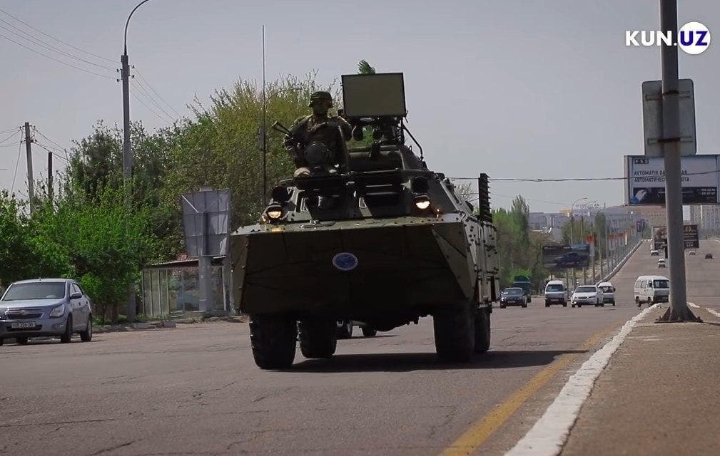 Mudofaa vazirligi karantin vaqtida shaharlarga harbiy texnikalar kiritilishi bo‘yicha izoh berdi