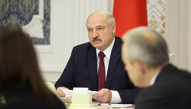 Лукашенко заявил о риске начала гражданской войны в Белоруссии