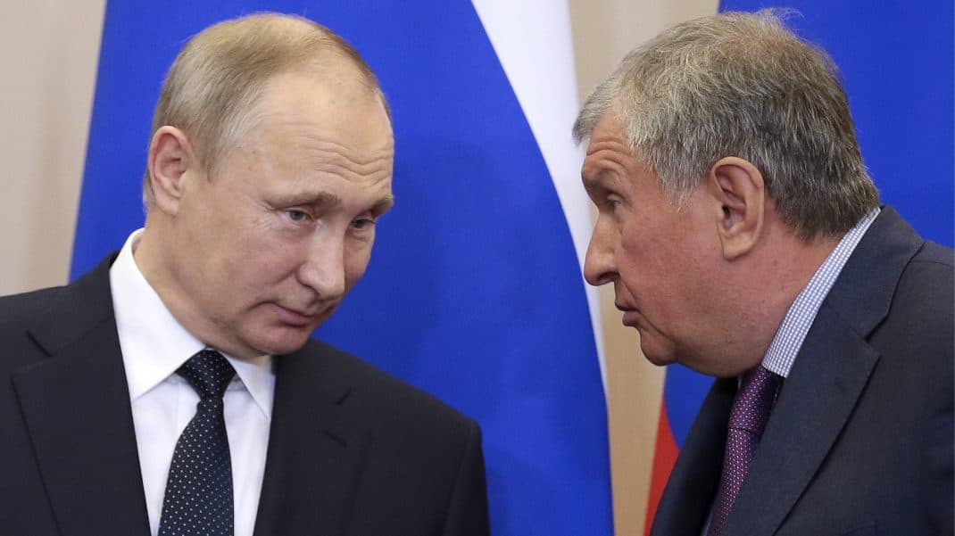 «Левада-центр»: 75% россиян считают, что Путин отстаивает интересы олигархов и силовиков