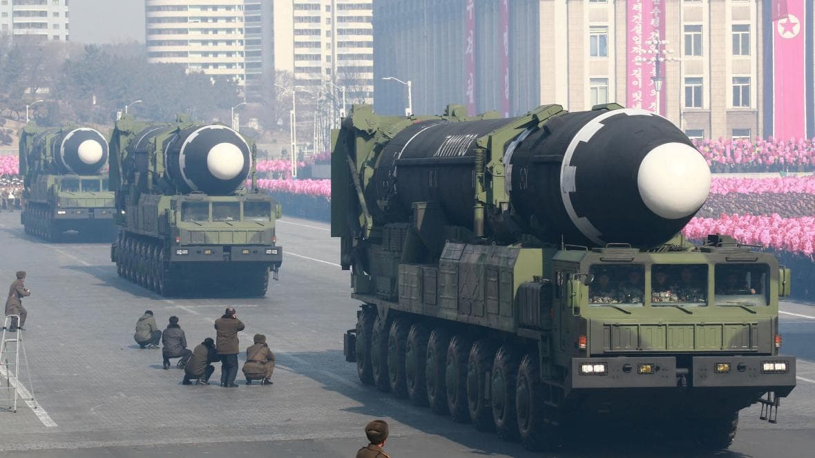 Shimoliy Koreya yadroviy ballistik raketalar uchun «gigant» baza qurmoqda - OAV