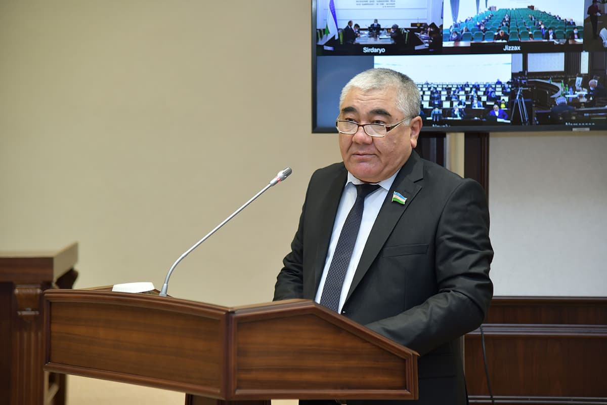 «Tanqidlar bo‘lmoqda, ammo ularga javob yo‘q» - senator ayrim davlat organlarining OAVga e'tiborsizligi haqida