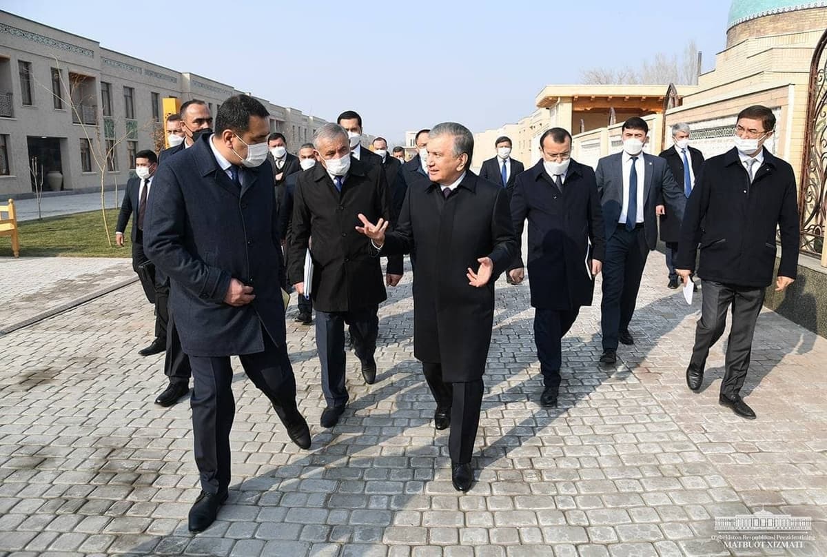 Prezident Rishtondagi kulolchilik markazini ko‘zdan kechirdi