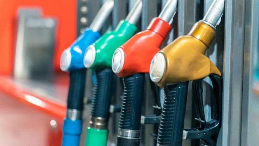 «O‘zbekneftgaz»: Uch oy ichida dizel yonilg‘isi narxi deyarli 2 ming so‘mga arzonlashdi