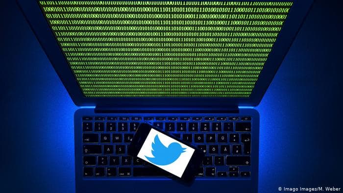 АҚШда машҳур шахсларнинг Twitter саҳифаларига ҳужум уюштирган ўсмир қўлга олинди