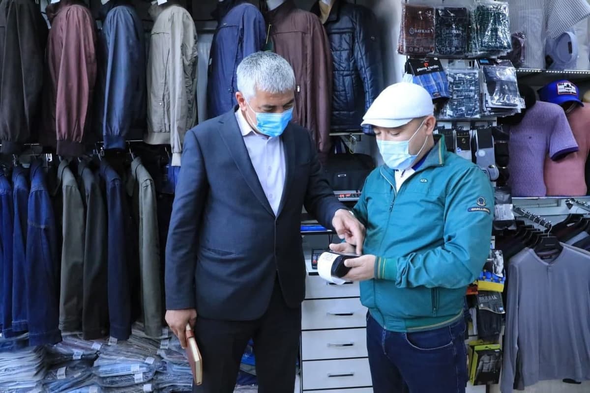Navoiydagi ayrim savdo nuqtalarida xaridorlarga kassa cheki taqdim etilmayapti 