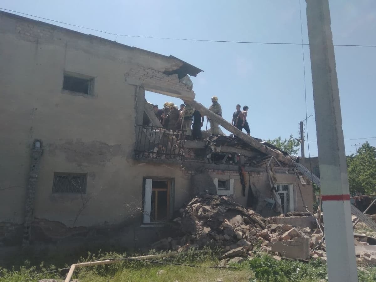 Nurafshondagi uylardan birida gaz portlashi oqibatida bir kishi halok bo‘ldi