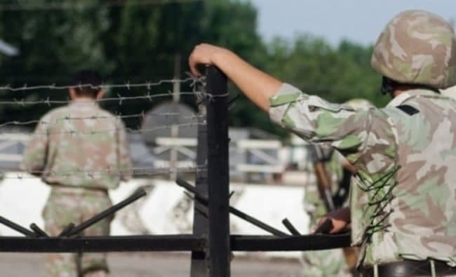 Қирғизистон ҳарбийлари Тожикистон чегара заставасини эгаллаб олди — ОАВ