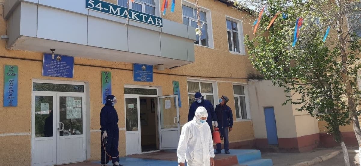 Qoraqalpog‘istondagi 4 ta maktab va 1 ta OTMda koronavirus aniqlandi