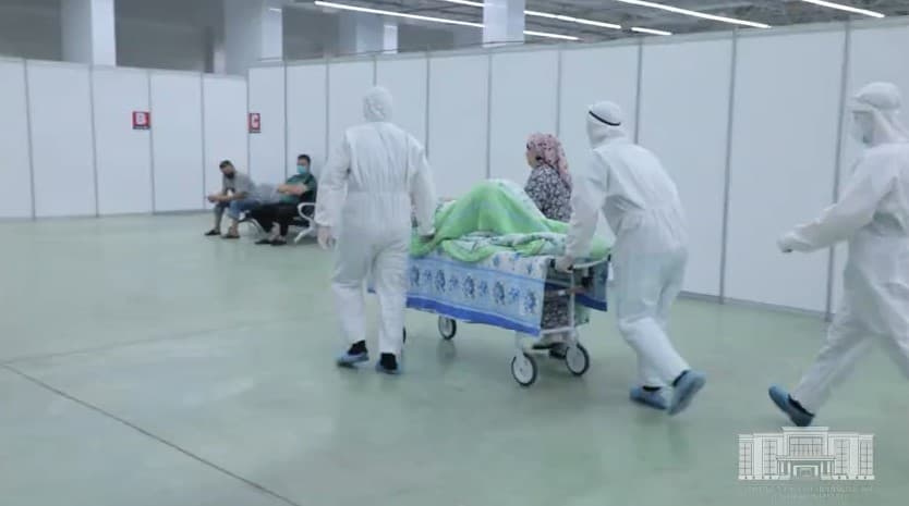 В Ташкенте из-за роста числа больных COVID-19, распределительные центры начали открывать на базе магазинов