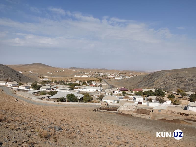 Gazsiz, ko‘mirsiz qishdan chiqadigan qishloq – suvliqliklar uyini qanday isitadi?