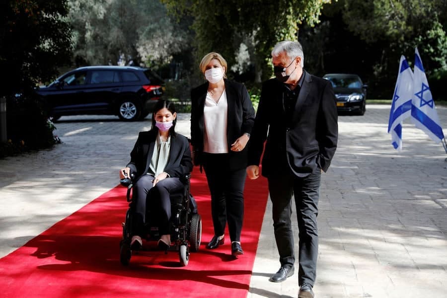 Nogironlar aravachasida harakatlanuvchi isroillik vazir Glazgodagi sammitga kira olmadi