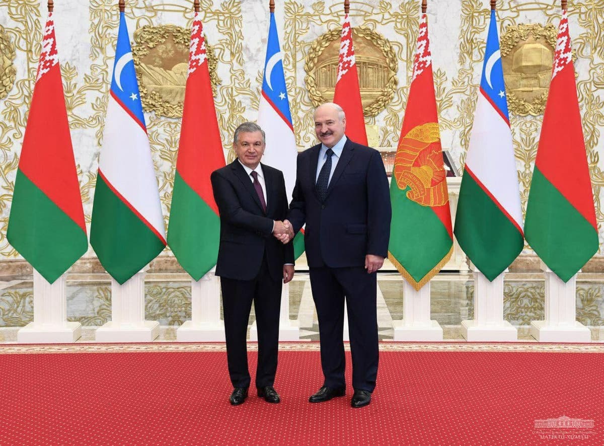 Lukashenko ham Shavkat Mirziyoyevni saylovdagi g‘alabasi bilan tabrikladi