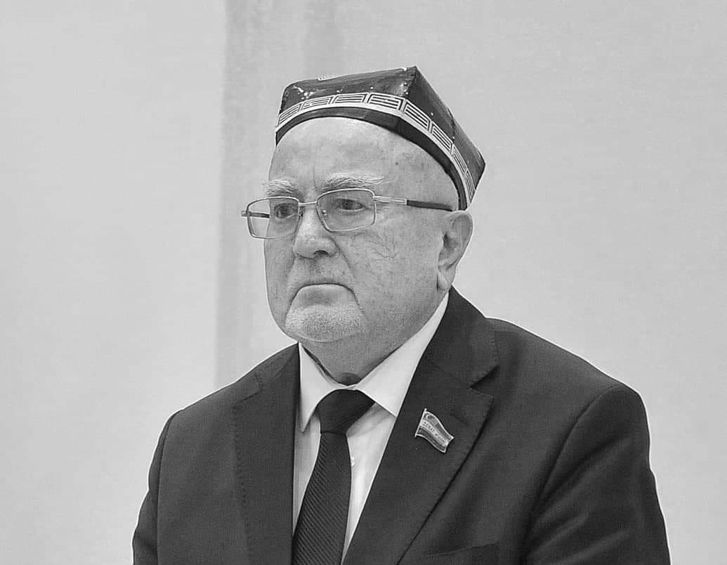 Умер сенатор Топиболди Холдаров
