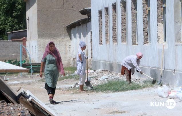 Qashqadaryoda majburiy mehnatga yo‘l qo‘ygan maktab direktori 21,6 mln so‘m jarimaga tortildi