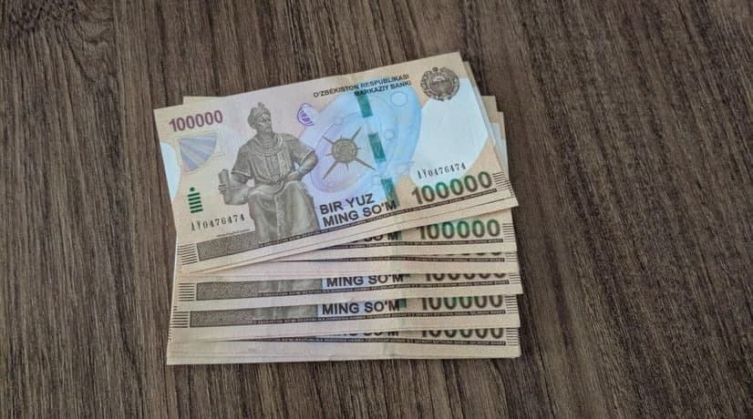 В Ташкенте задержали мужчин, подделавших 10 млн сумов для «разбрасывания» на свадьбе 