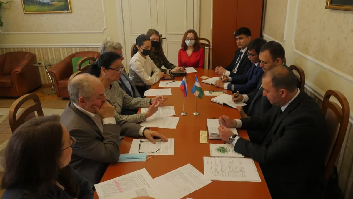 Toshkent davlat transport universiteti delegatsiyasi Sankt-Peterburgda: hamkorlikning yangi bosqichi boshlanyapti