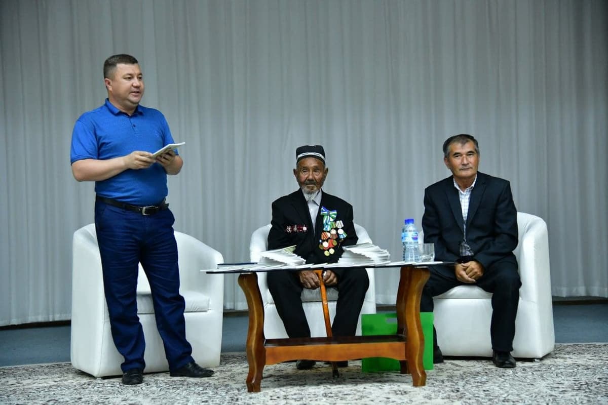 101 yoshli urush qatnashchisi o‘zi haqda yozilgan kitob taqdimotida qatnashdi