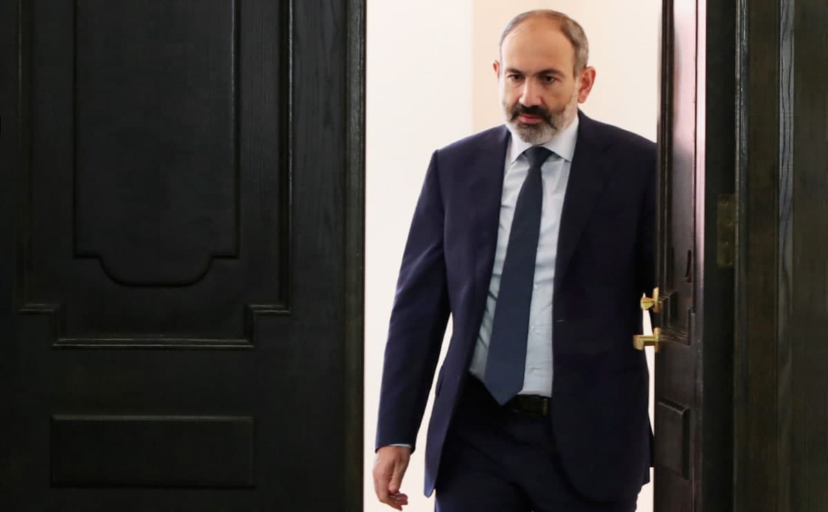 Armaniston qurolli kuchlari yana bir bor Pashinyanning iste'fosini talab qildi