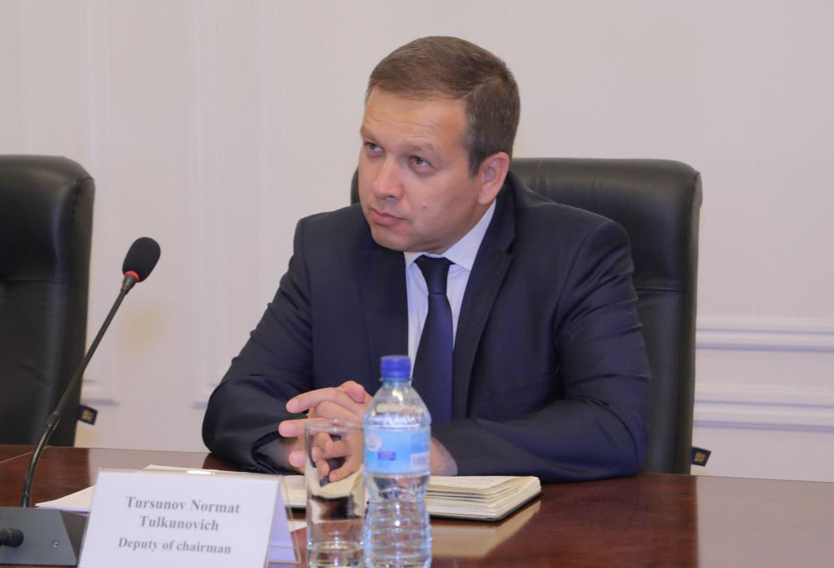 Хокимом Навоийской области станет налоговик
