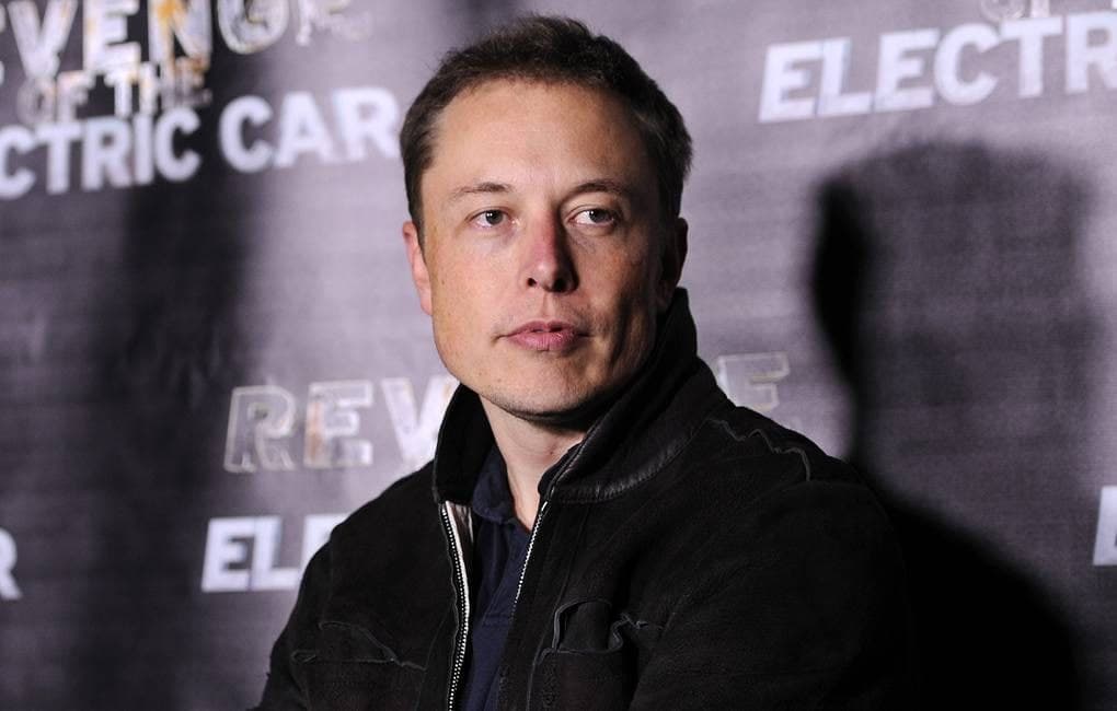 Ilon Mask 300 milliard dollardan ko‘proq boylikka ega birinchi odamga aylandi - Forbes