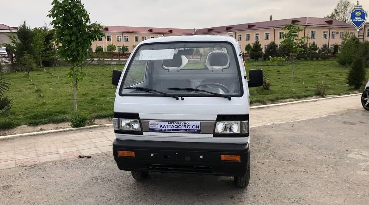 Samarqandda «Labo» haydovchisi «Nexia»ning yo‘lini to‘sib janjal chiqardi va mushtlashuvning oldini olmoqchi bo‘lgan shaxsni pichoqladi