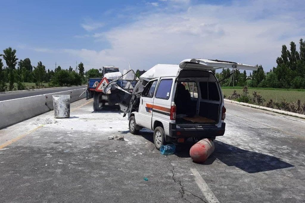 Uchko‘prikda sodir bo‘lgan yo‘l-transport hodisasi oqibatida haydovchi vafot etdi