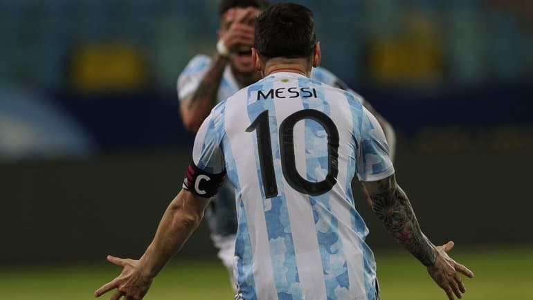 «Barselona» pul izlamoqda, Messi Argentinani sovrin sari olib bormoqda