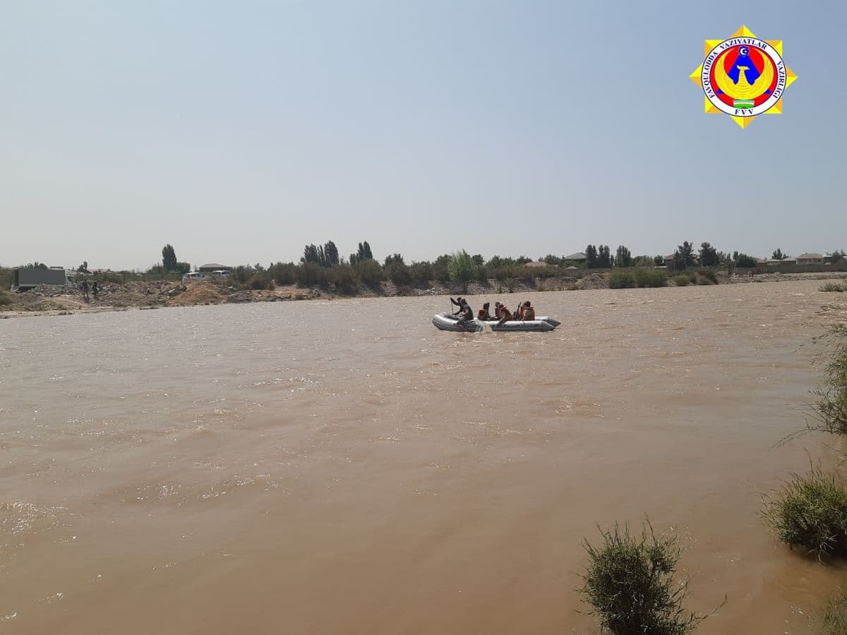 Chirchiq daryosi o‘rtasida qolib ketgan 5 nafar fuqaro qutqarildi 