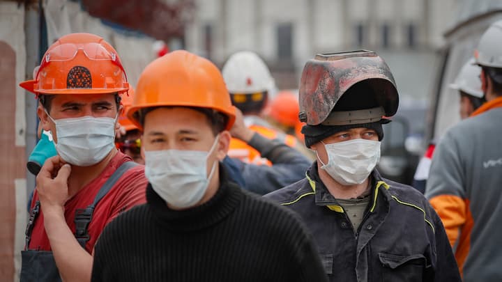 Узбекистан предложил упростить порядок признания сертификатов трудовых мигрантов