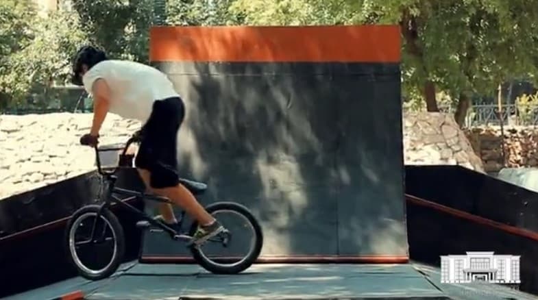 В Ташкенте впервые прошел чемпионат Узбекистана по BMX-фристайлу - видео
