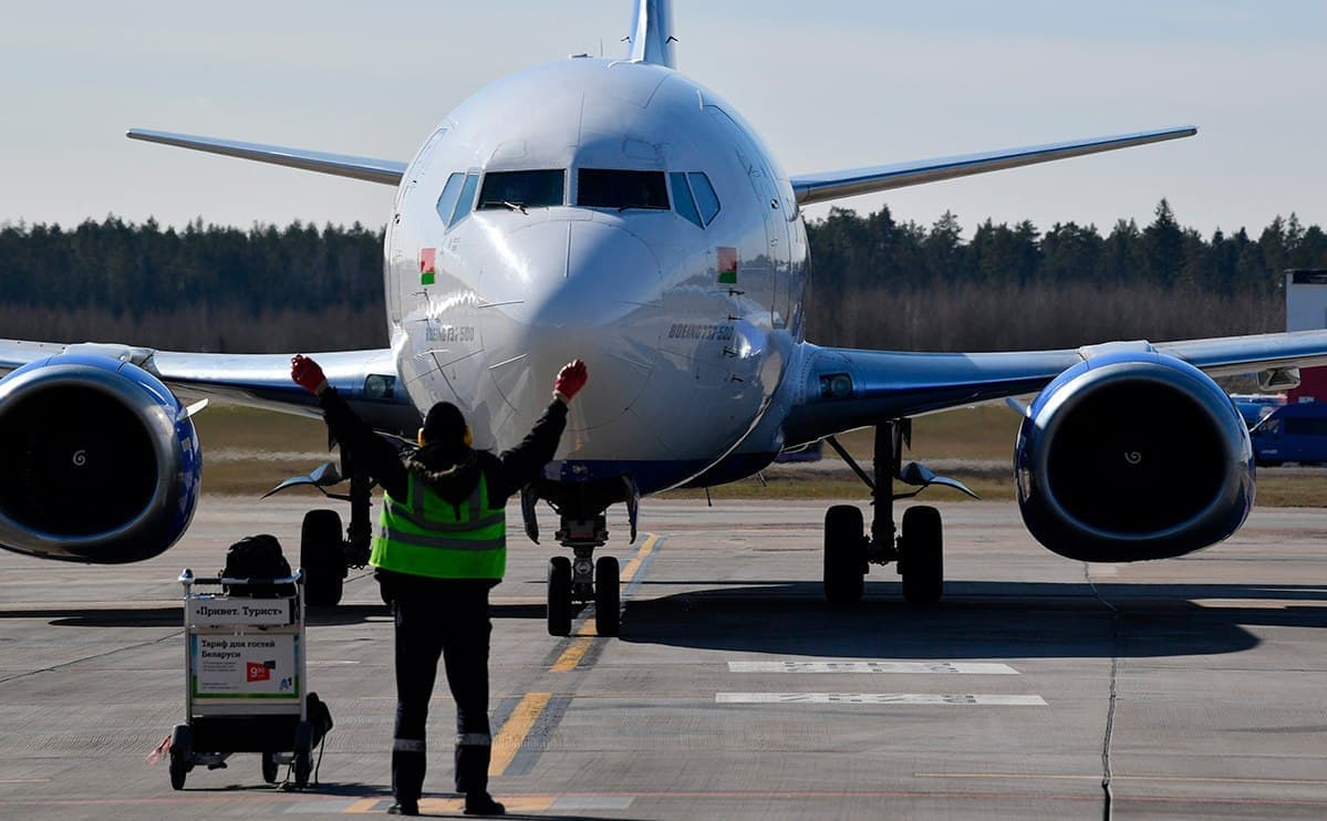 BAA Belarus aviakompaniyasiga mamlakatdan 4 davlat fuqarolarini olib chiqishni taqiqladi