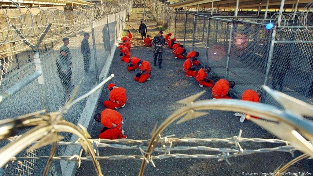 AQSh prezidenti Guantanamo qamoqxonasini yopmoqchi