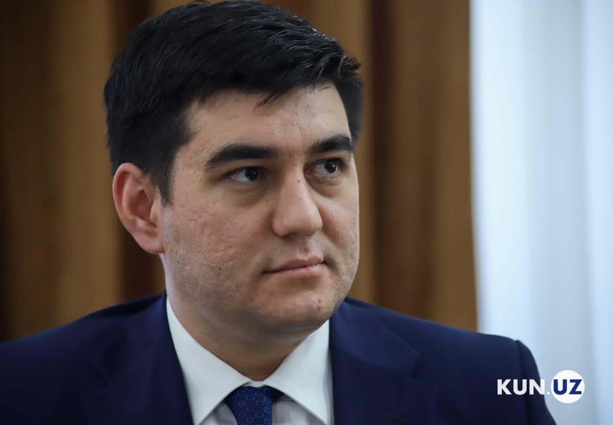 O‘quvchilarga beriladigan prezident sovg‘asi, darsliklarning kechikishi va kutubxonachilar oyligi. Vazir o‘rinbosari bilan suhbat