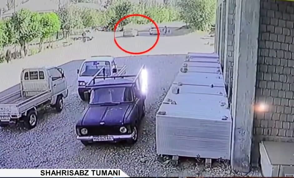 Қашқадарёда қоидаларни бузиб ҳаракатланган «Маlibu» уриб юборган ўсмир қиз вафот этди